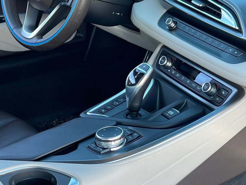 Used 2014 BMW i8 image 33