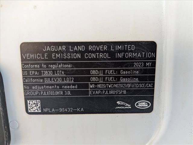 Certified 2023 Land Rover Defender 130 SE AWD/4WD image 26