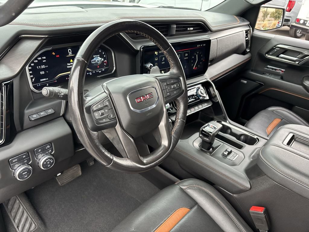 Used 2022 GMC Sierra 1500 AT4 w/ Technology Package image 10