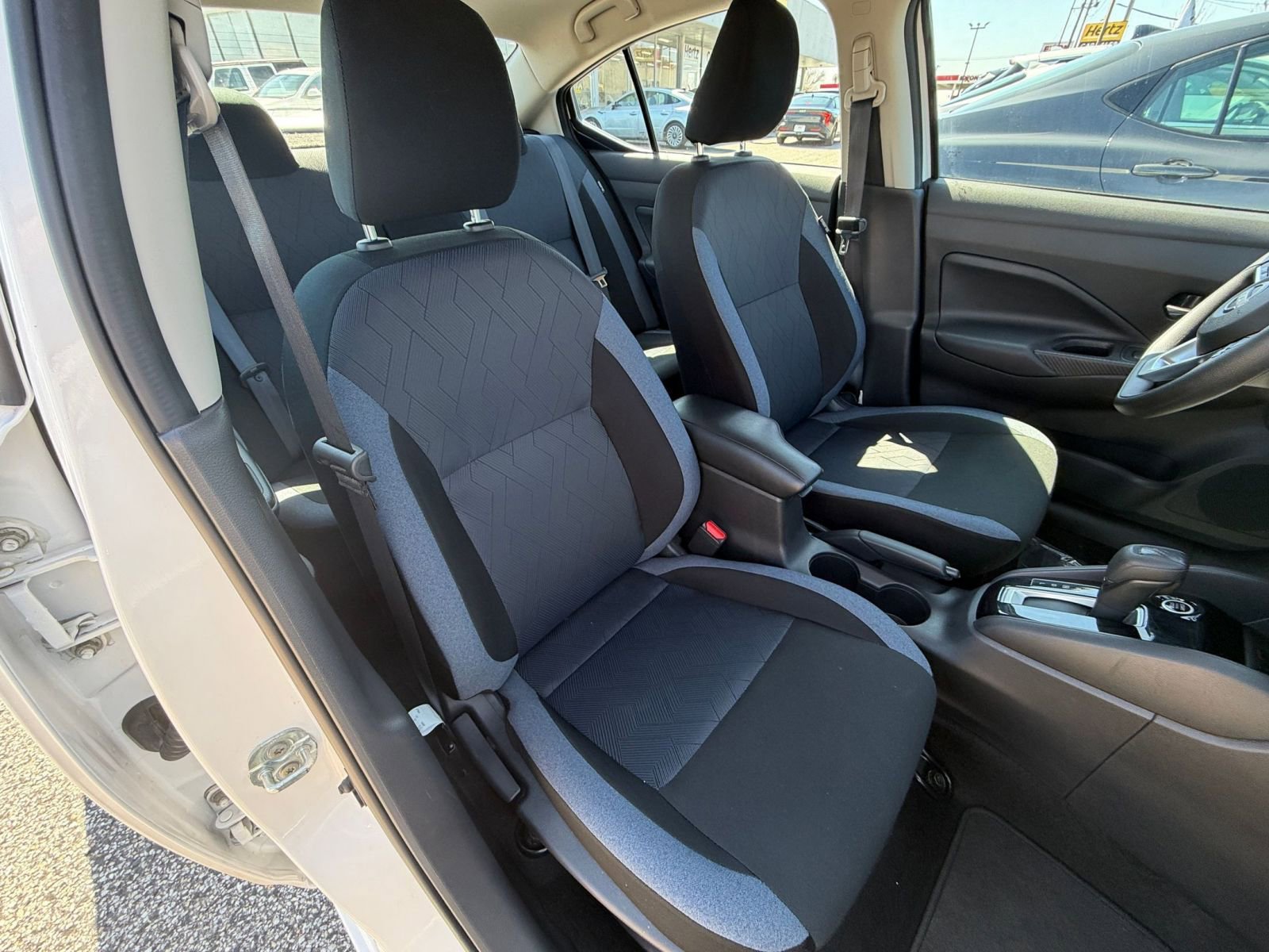 Used 2025 Nissan Versa SV image 38