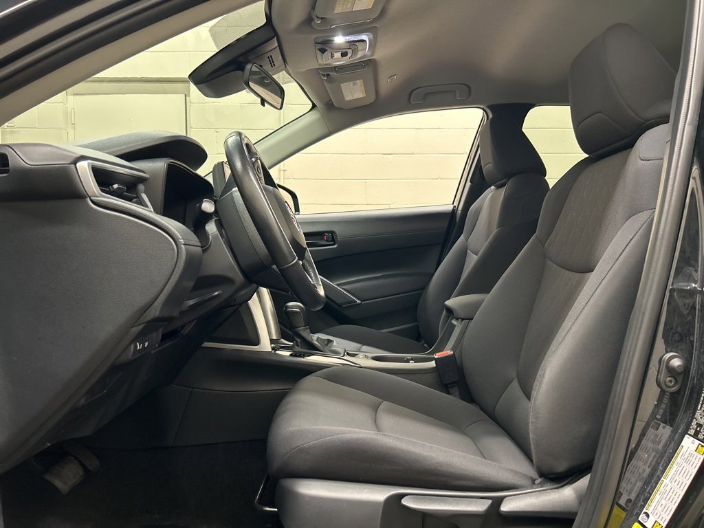 Used 2024 Toyota Corolla Cross LE image 7