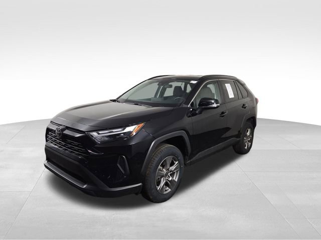 Used 2024 Toyota RAV4 XLE image 2