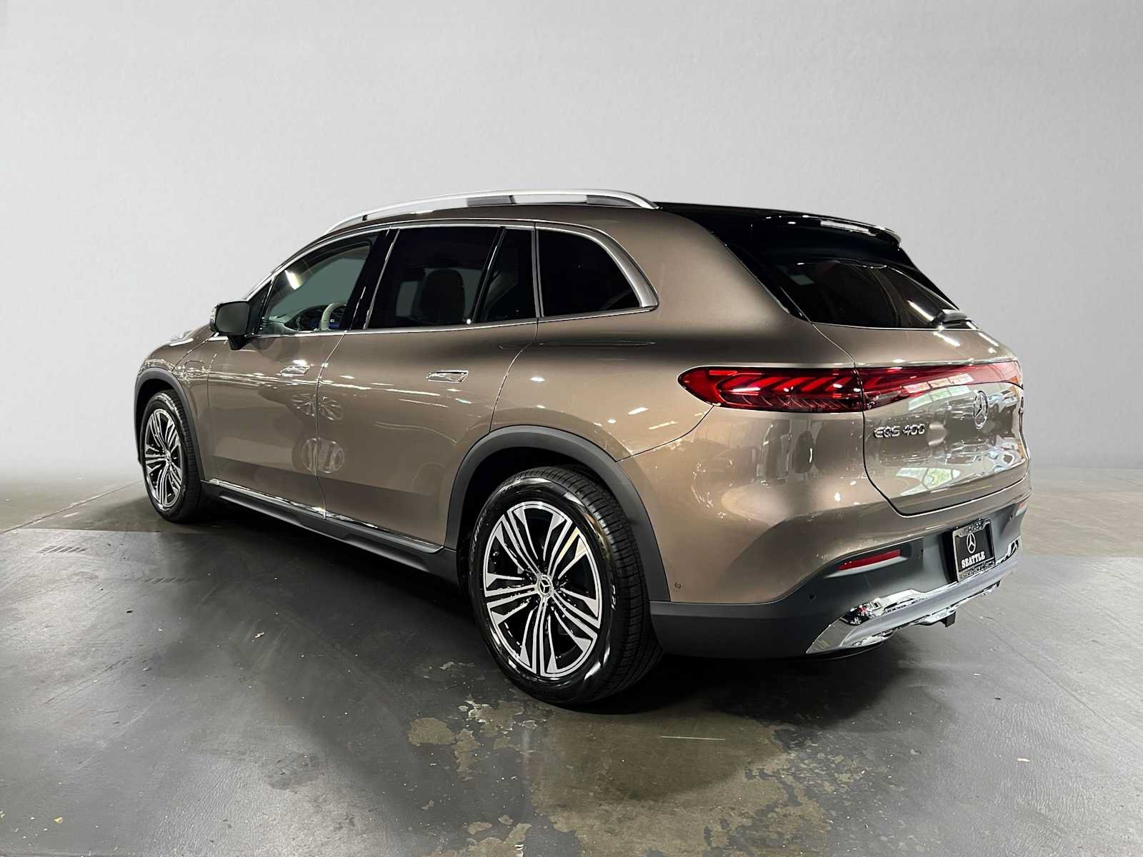 New 2026 Mercedes-Benz EQS 400 4MATIC SUV image 5