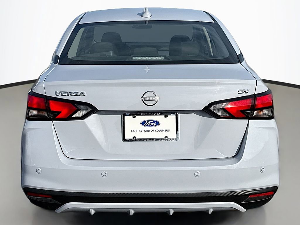 Used 2024 Nissan Versa SV w/ Trunk Package image 9