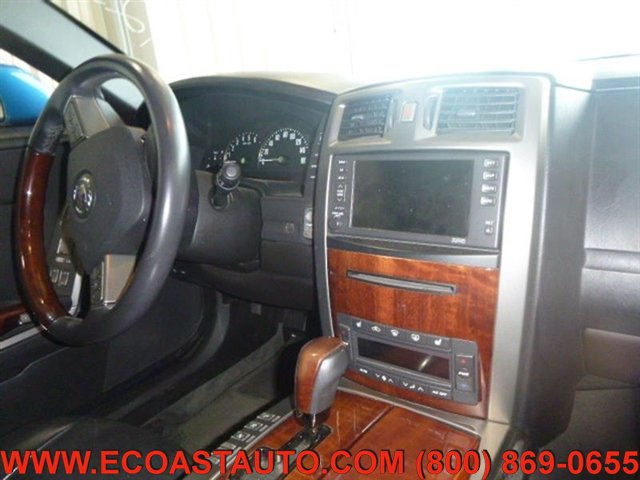 Used 2008 Cadillac XLR RWD image 9