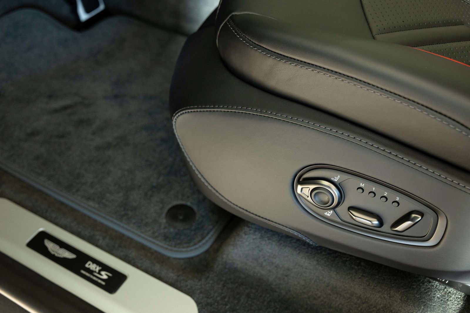 New 2026 Aston Martin DBX S image 23