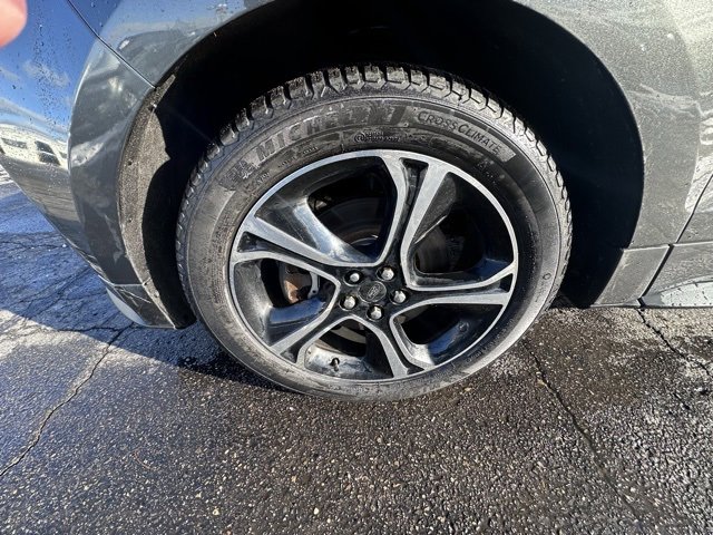 Used 2019 Ford Edge ST w/ Convenience Package image 9