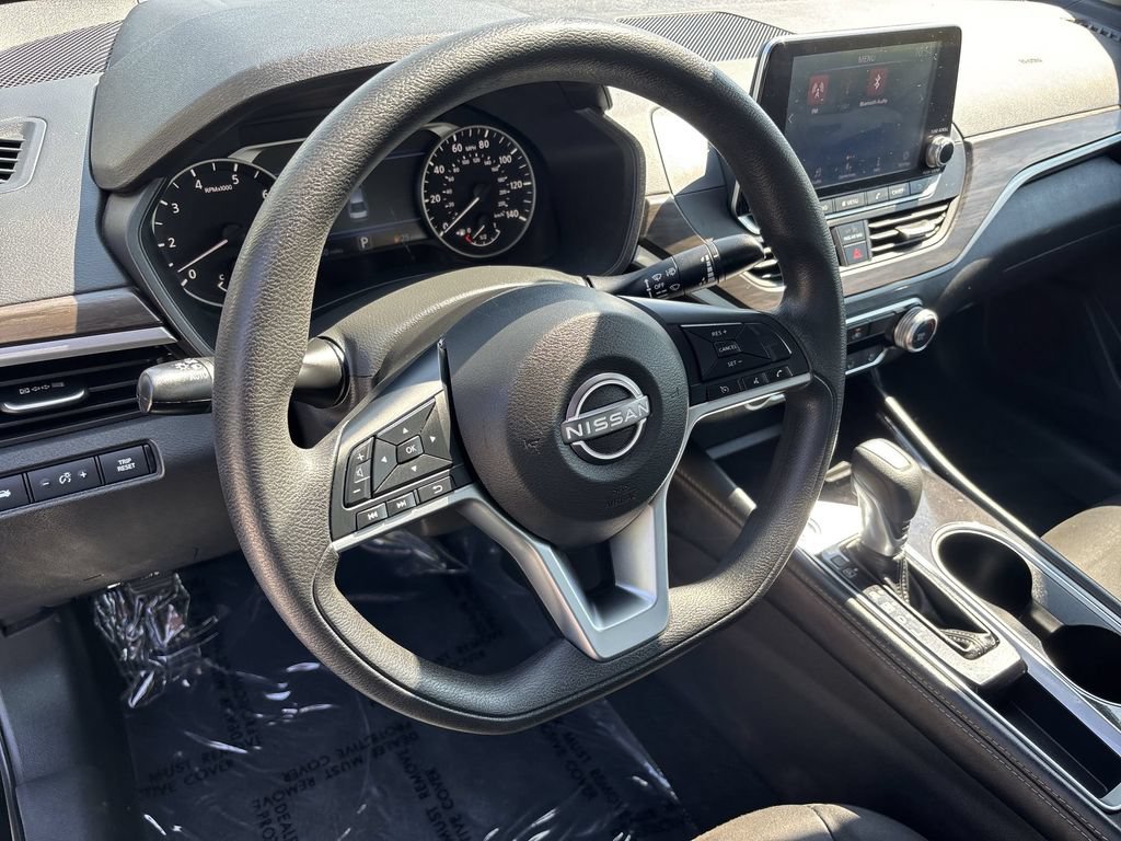 Certified 2023 Nissan Altima 2.5 SV FWD image 11