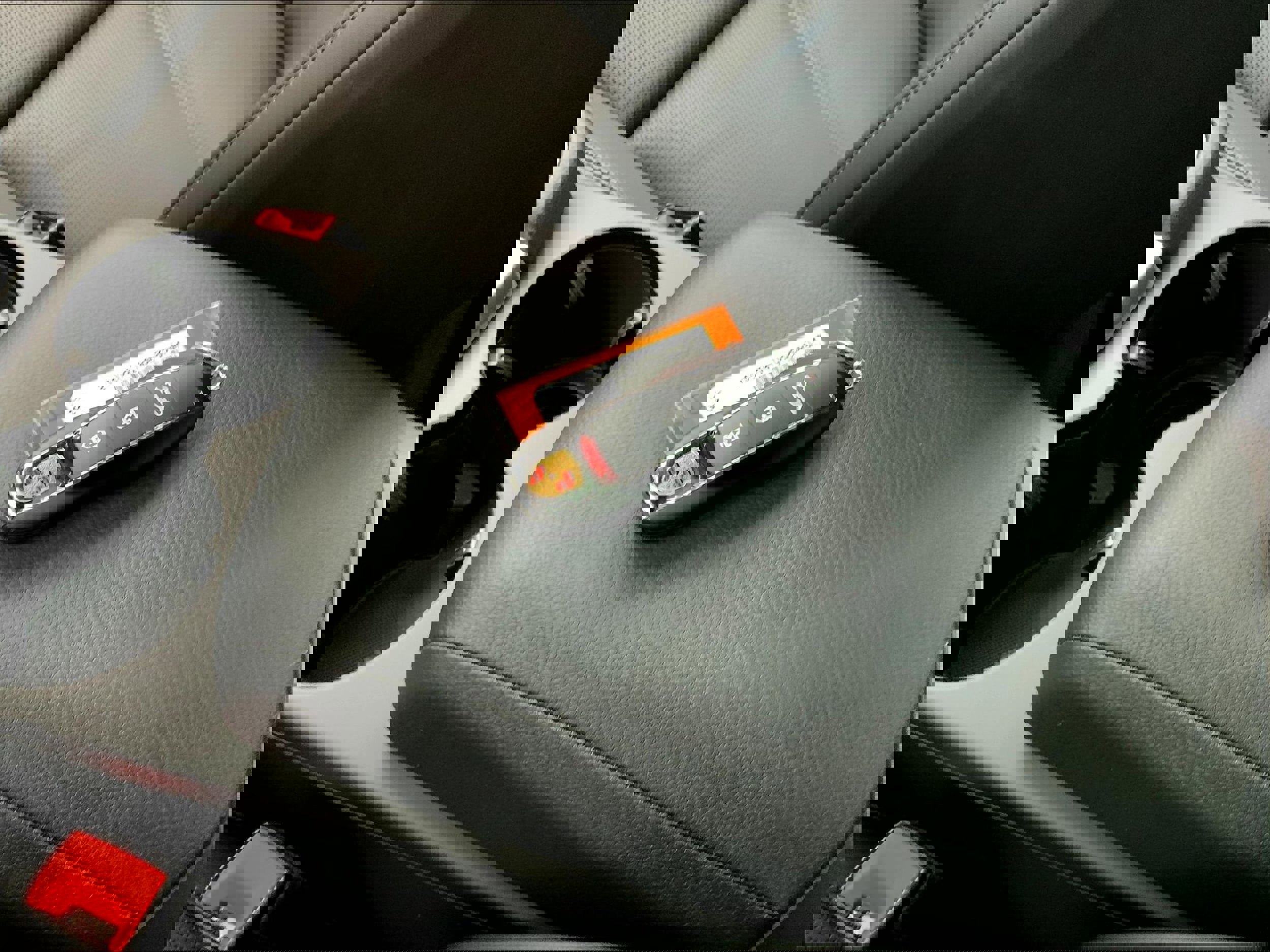 New 2026 Porsche Macan AWD/4WD image 29