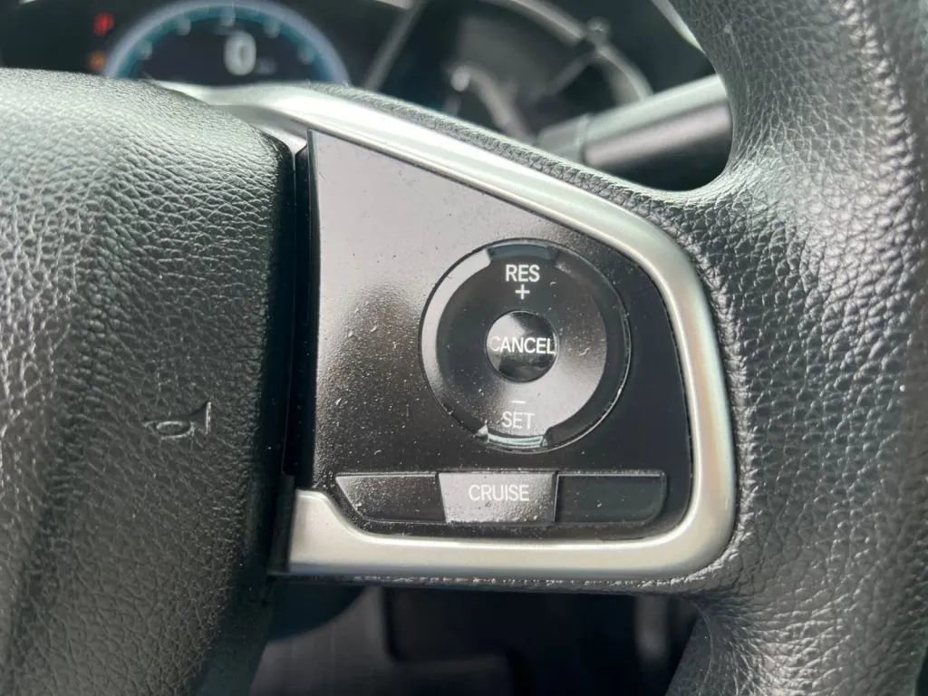 Used 2018 Honda Civic EX image 38