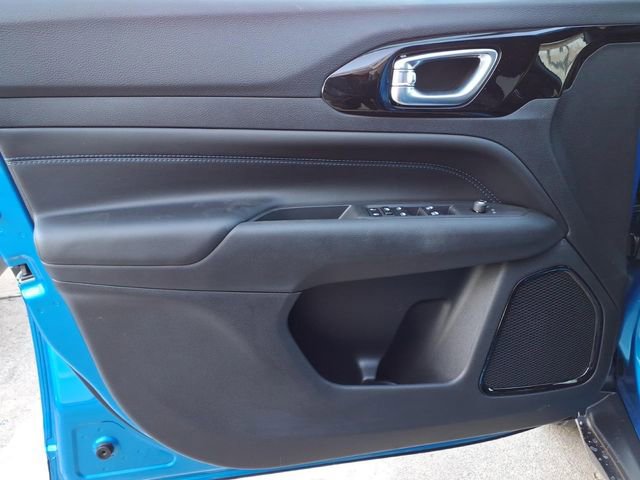 New 2026 Jeep Compass Latitude image 10