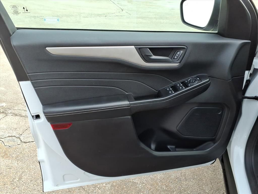 Used 2022 Ford Escape SE w/ Convenience Package image 13