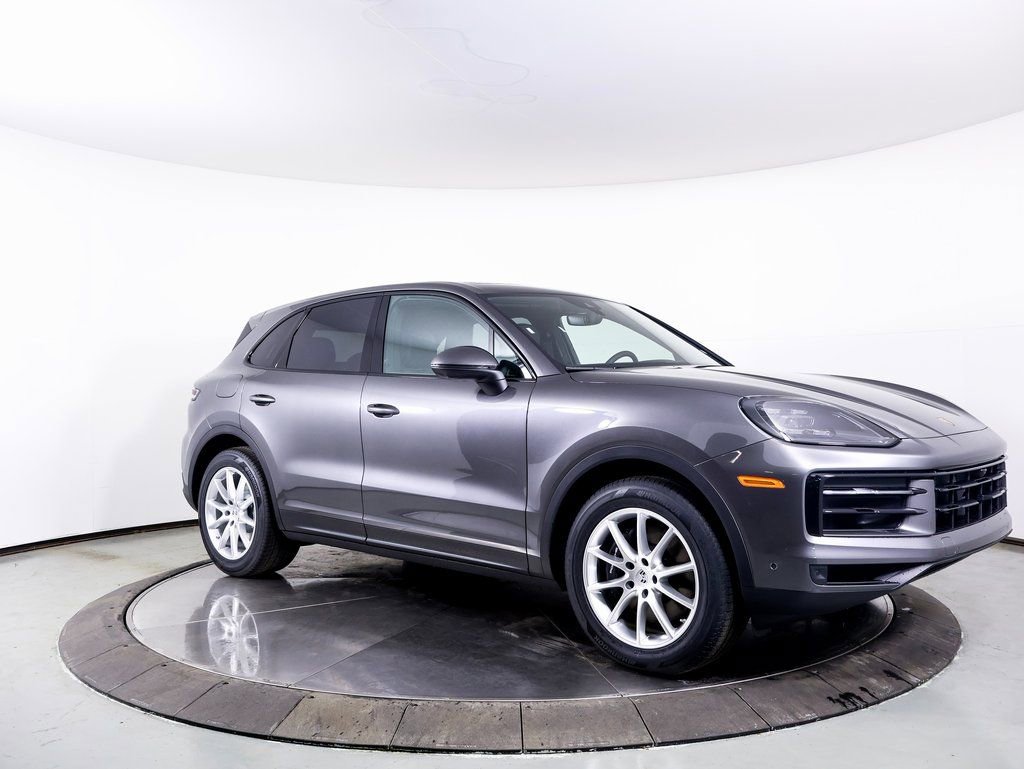 Certified 2025 Porsche Cayenne image 26