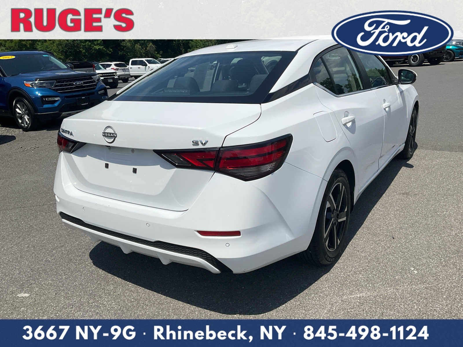 Used 2024 Nissan Sentra SV FWD image 3