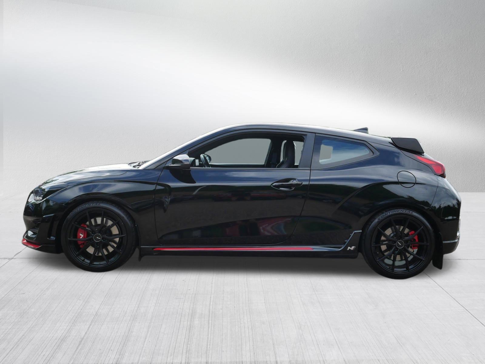 Used 2022 Hyundai Veloster N FWD image 4