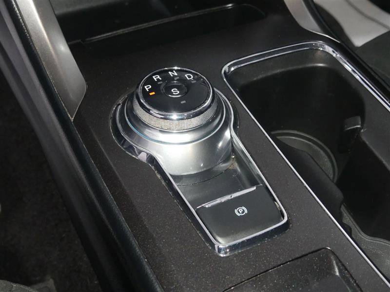 Used 2017 Ford Fusion SE w/ Fusion SE Technology Package image 37