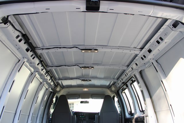 New 2025 GMC Savana 2500 w/ Driver Convenience Package image 32