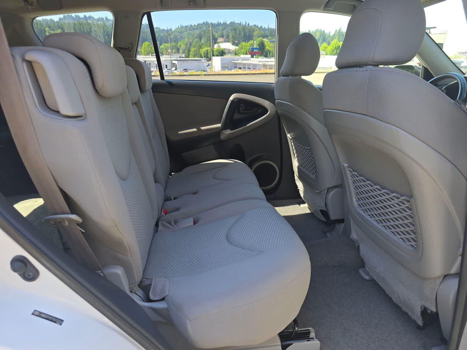 Used 2007 Toyota RAV4 Limited AWD/4WD image 23