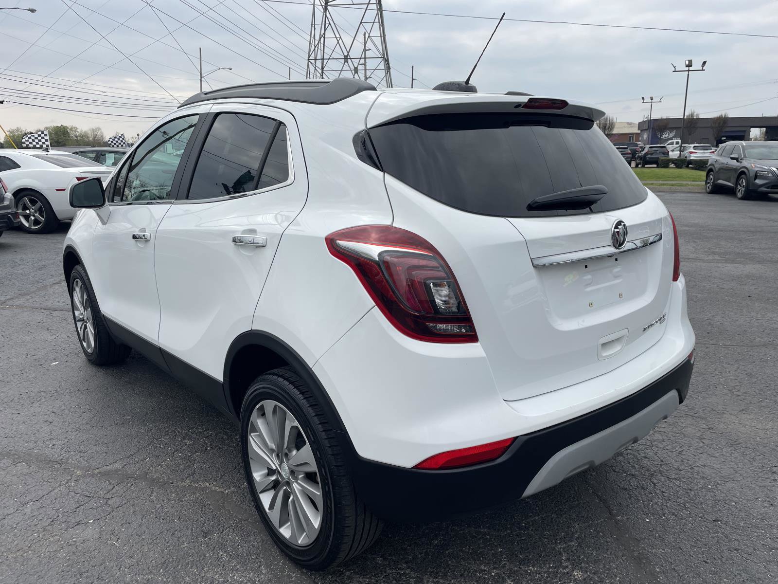 Used 2020 Buick Encore Preferred AWD/4WD image 3