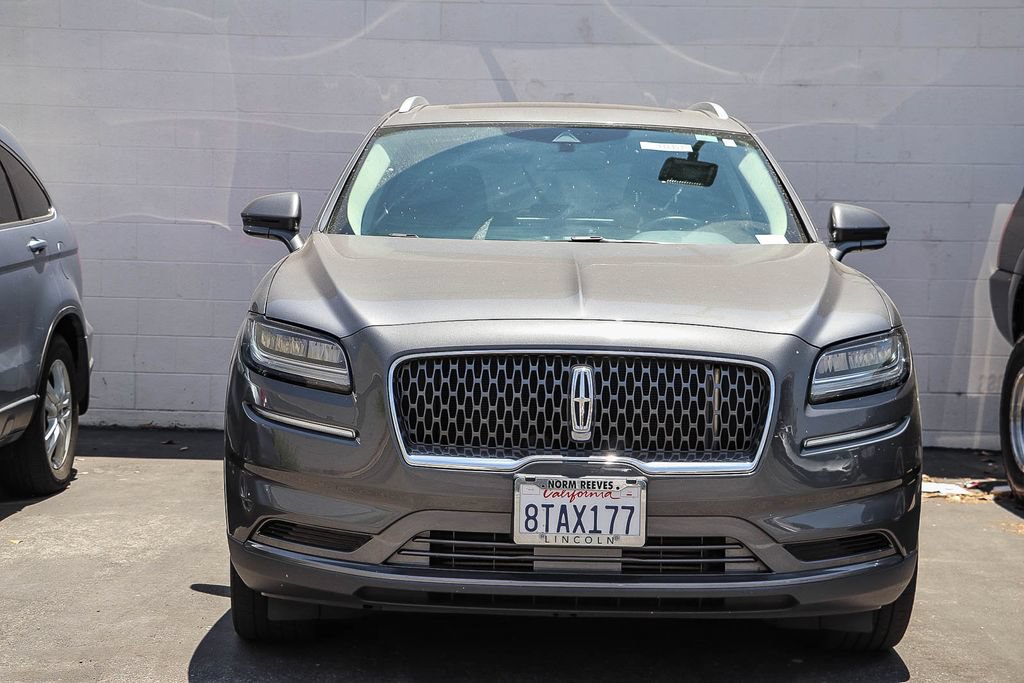 Used 2023 Lincoln Nautilus Reserve w/ Monochromatic Package FWD image 2