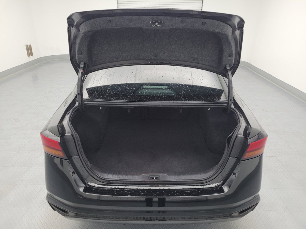 Used 2023 Nissan Altima 2.5 SV FWD image 29