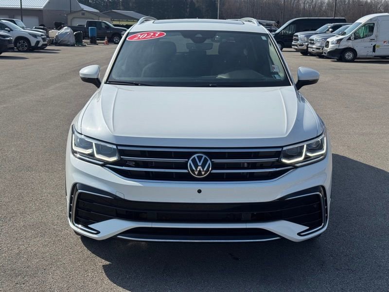 Used 2023 Volkswagen Tiguan SEL R-Line image 8