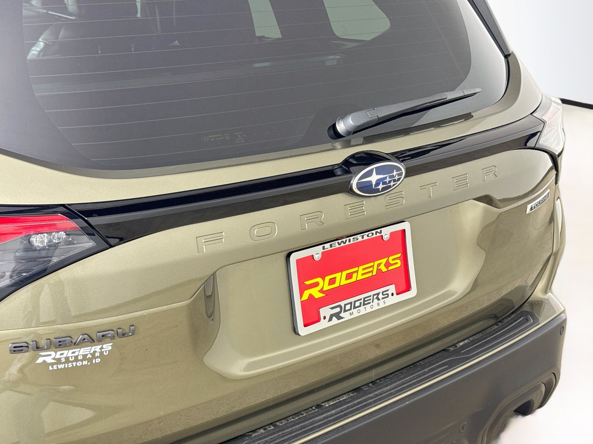 Certified 2025 Subaru Forester Touring AWD/4WD image 28