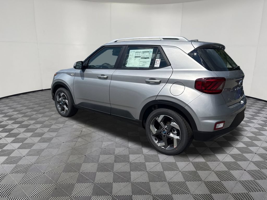 New 2026 Hyundai Venue SEL FWD image 8