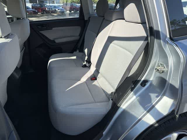Used 2018 Subaru Forester 2.5i AWD/4WD image 17