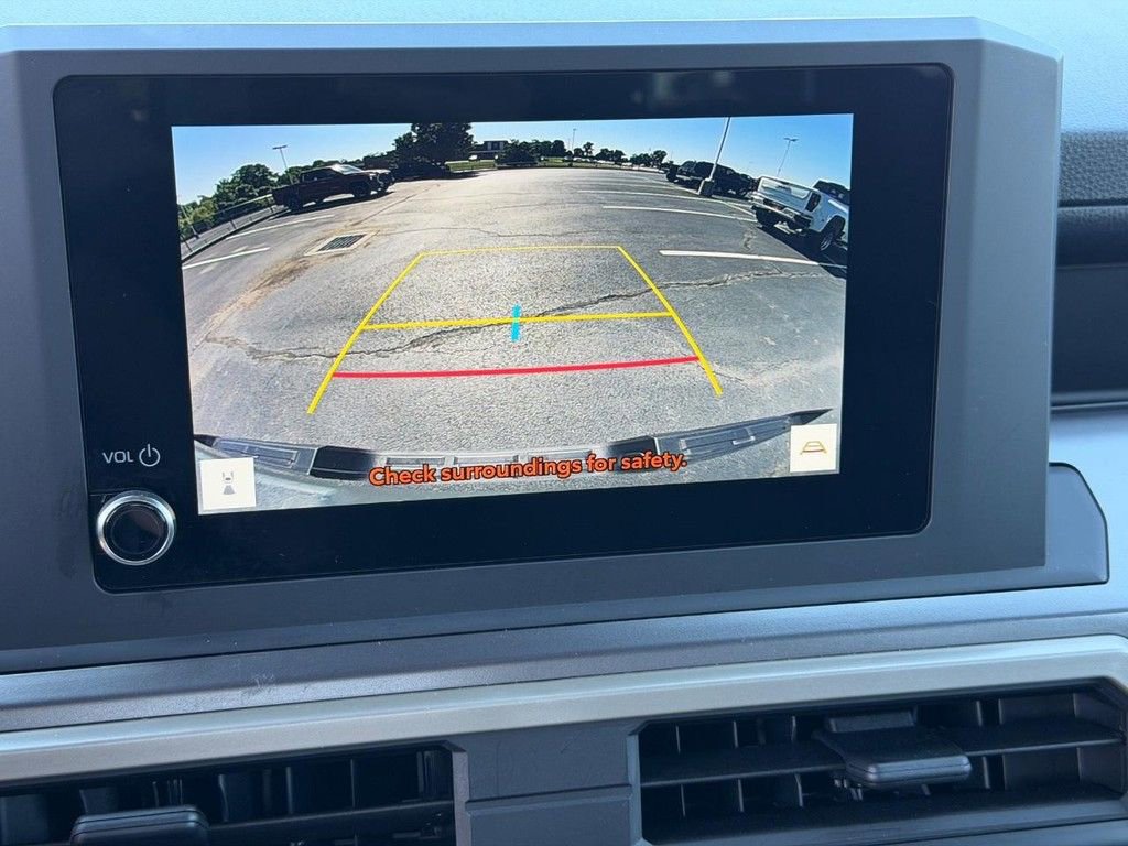Used 2025 Toyota Tacoma TRD Sport AWD/4WD image 23