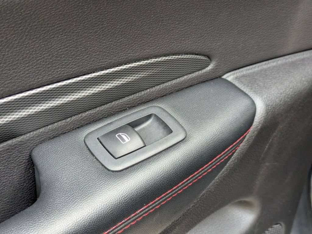Used 2025 Dodge Durango GT RWD image 28