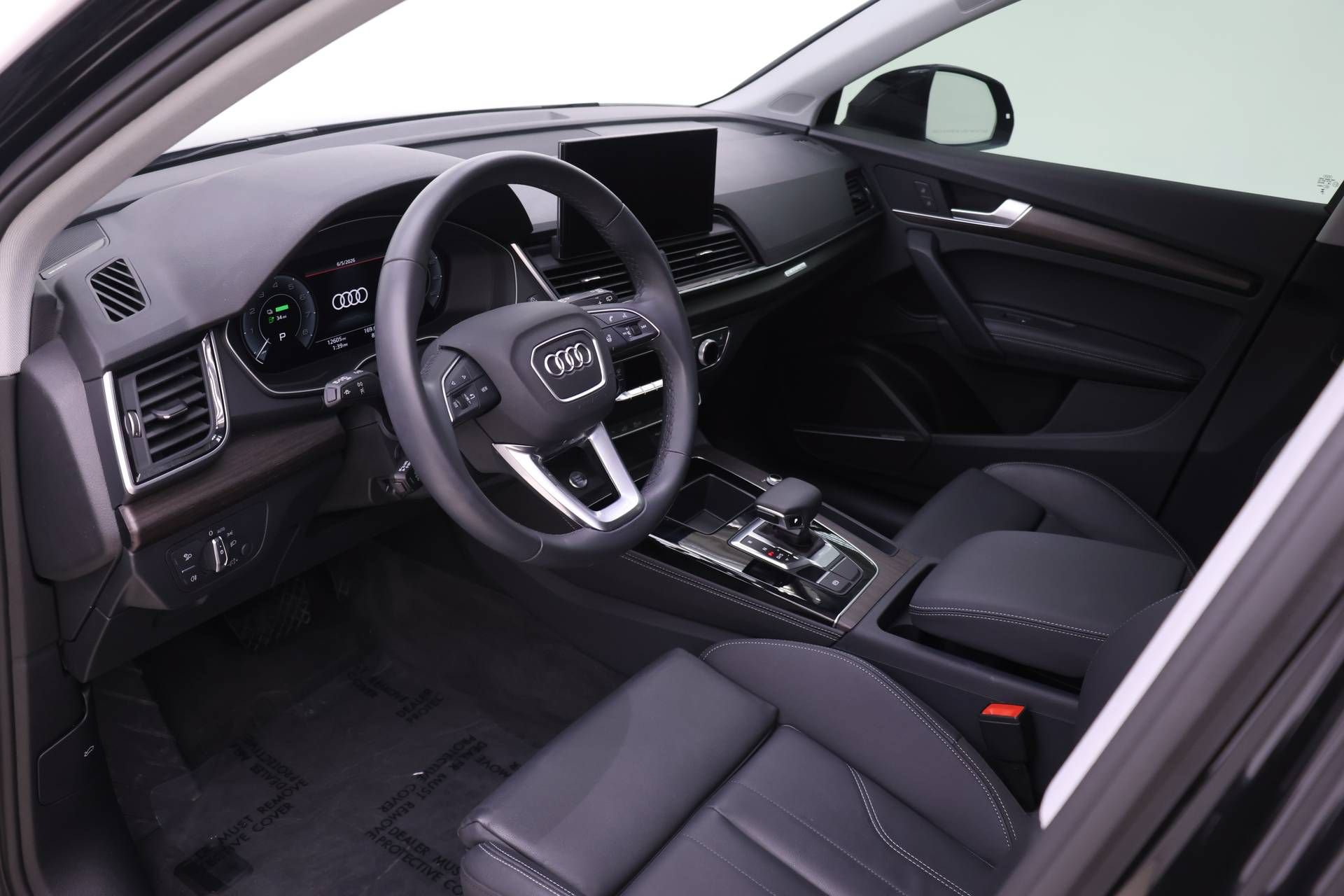 Certified 2024 Audi Q5 e Premium Plus w/ Premium Plus Package AWD/4WD image 6