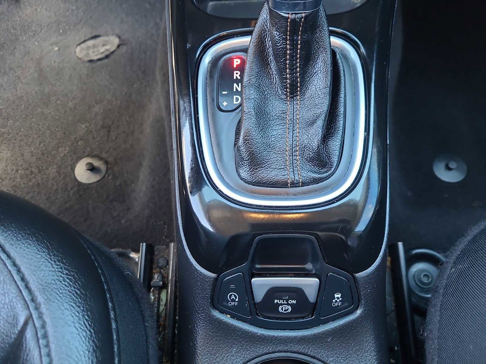 Used 2019 Jeep Compass Limited FWD image 25