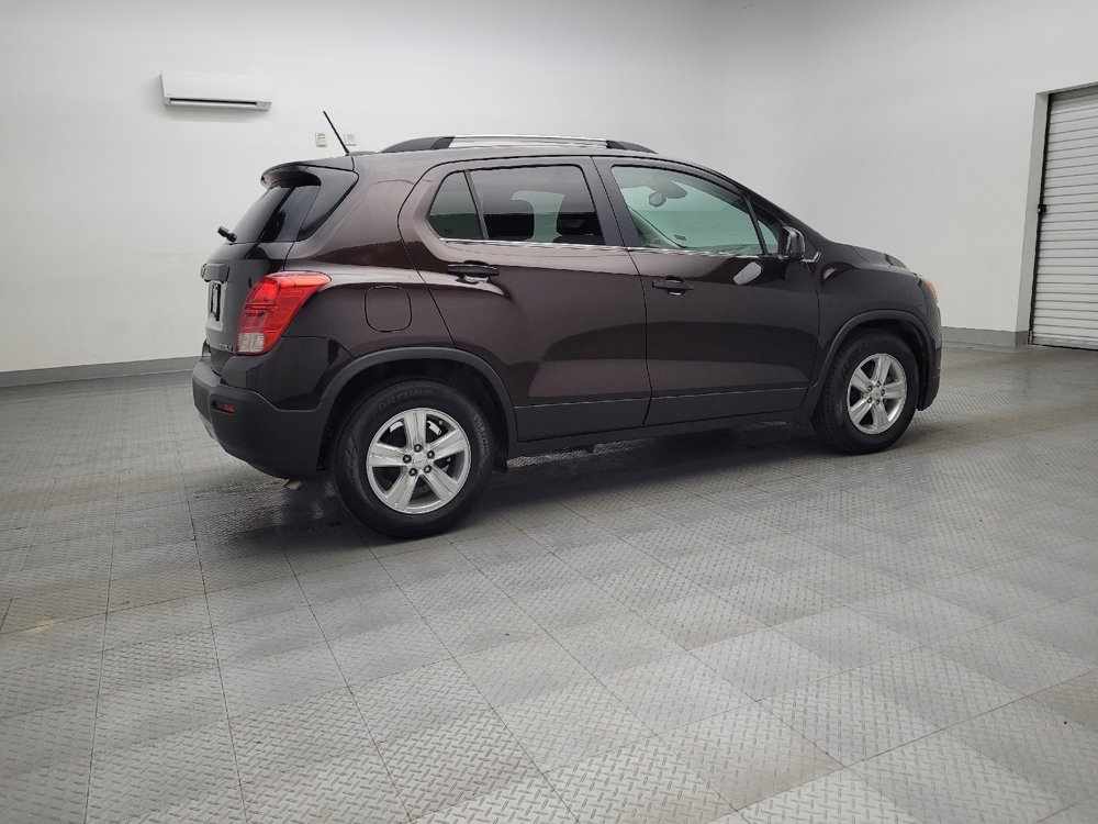 Used 2015 Chevrolet Trax LT w/ LT Sun and Sound Package image 10
