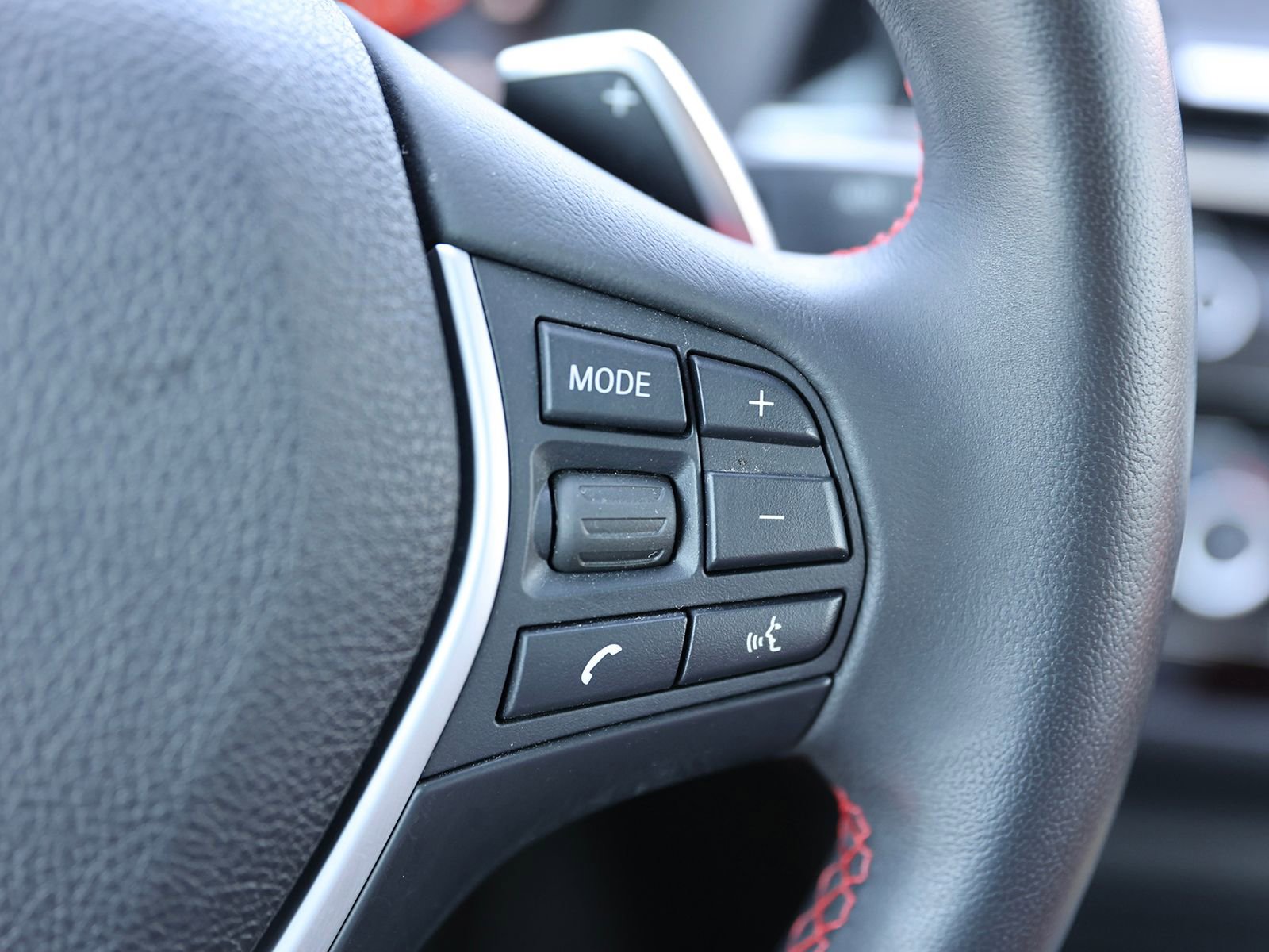 Used 2020 BMW 230i xDrive Convertible w/ Premium Package AWD/4WD image 37