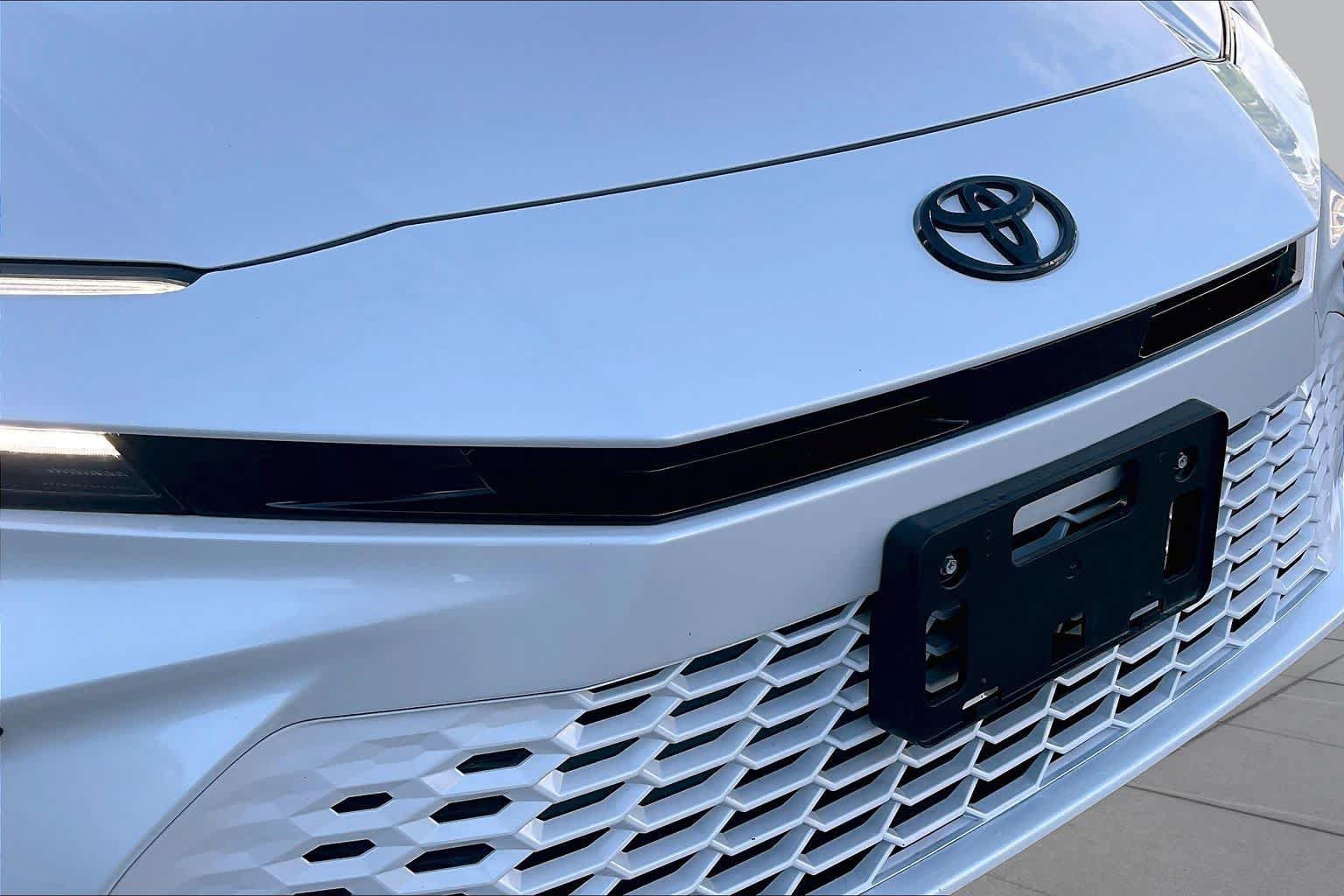 Used 2026 Toyota Camry XSE AWD/4WD image 31