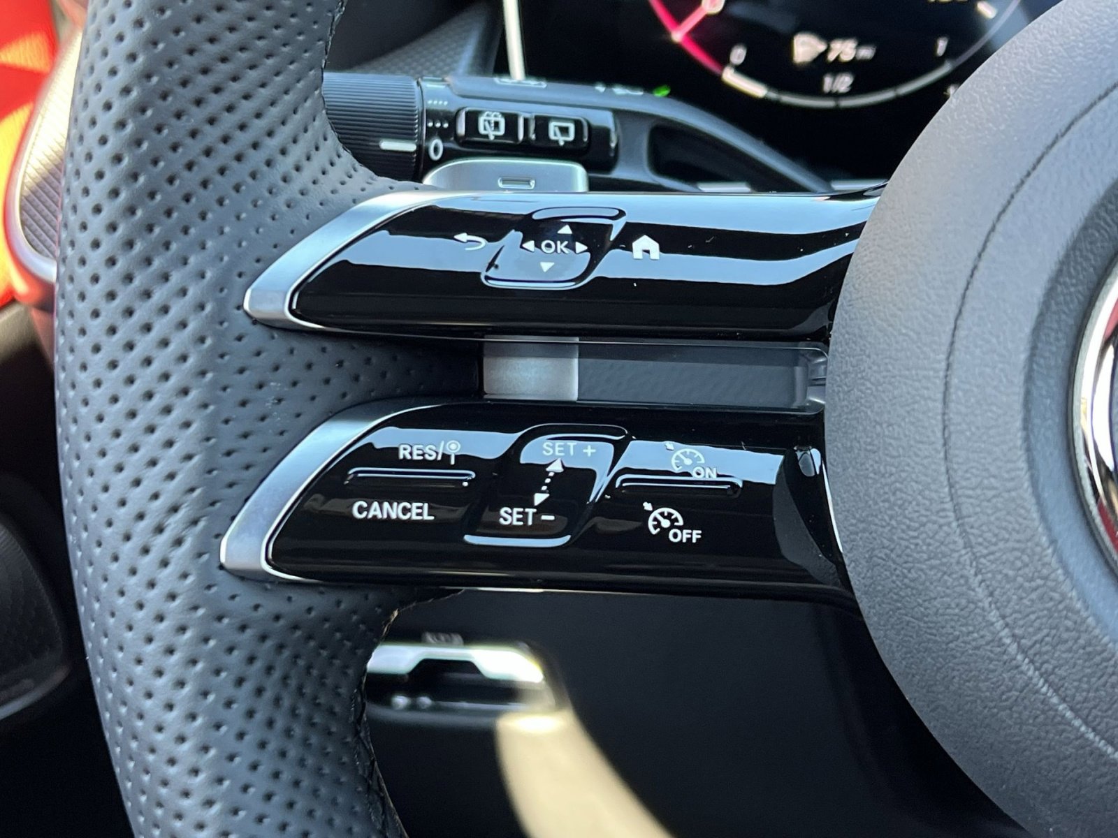 New 2026 Mercedes-Benz GLC 300 4MATIC image 30