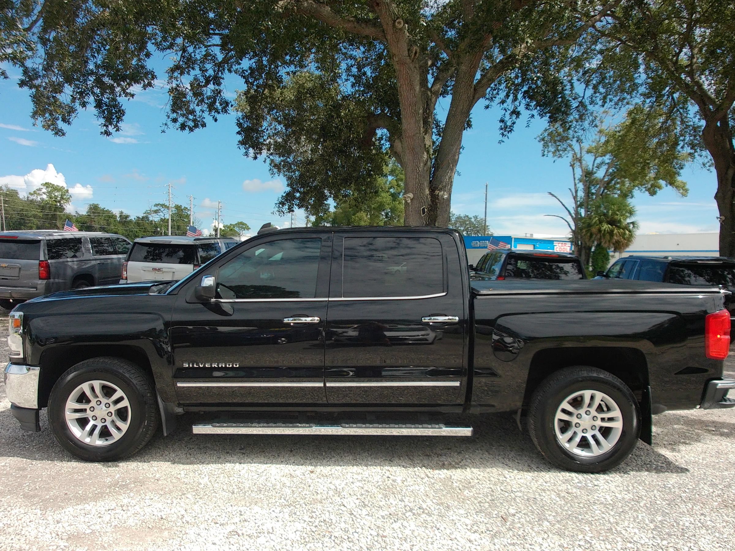 Used 2018 Chevrolet Silverado 1500 LTZ RWD image 8