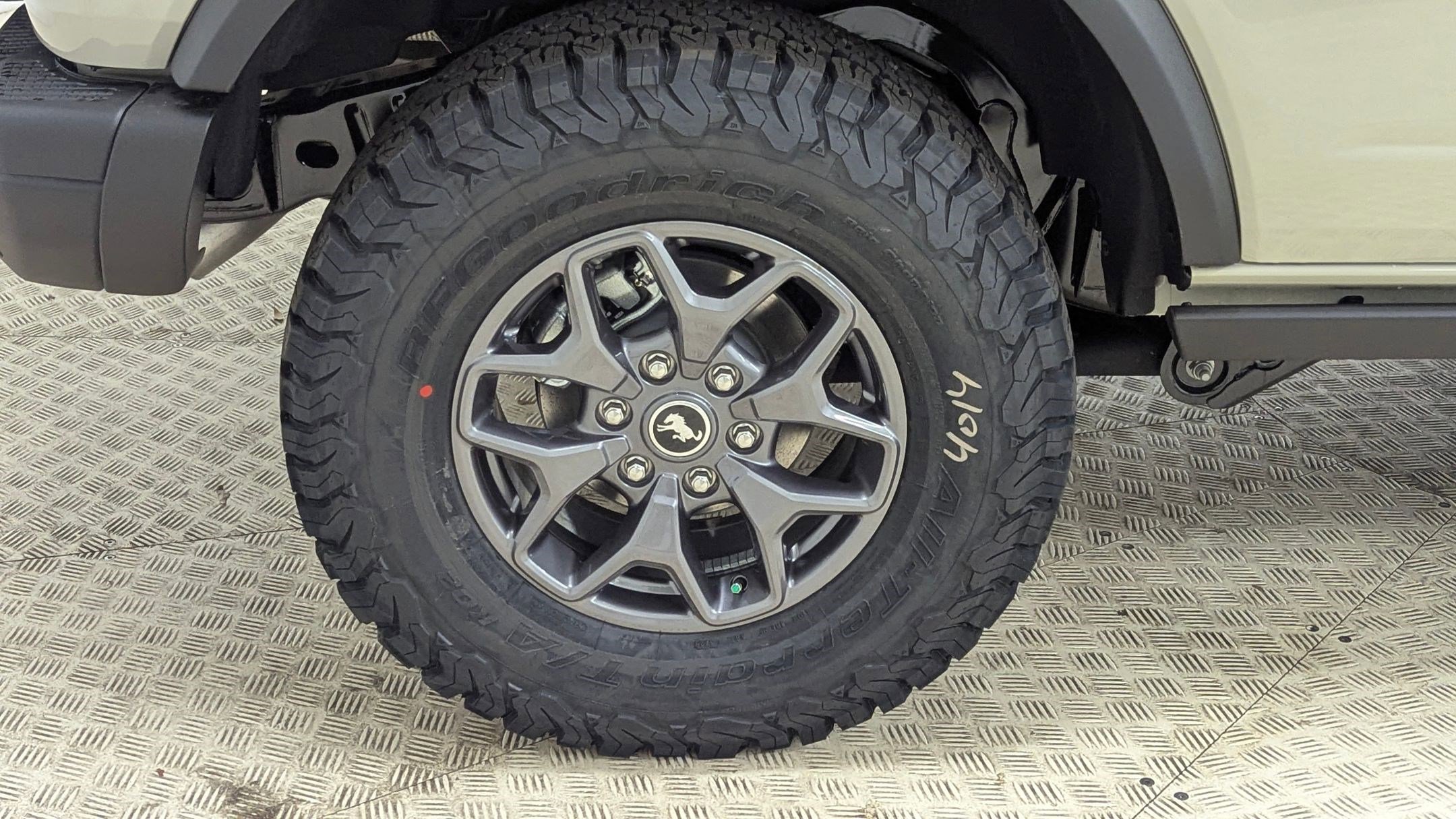 New 2025 Ford Bronco Badlands image 11