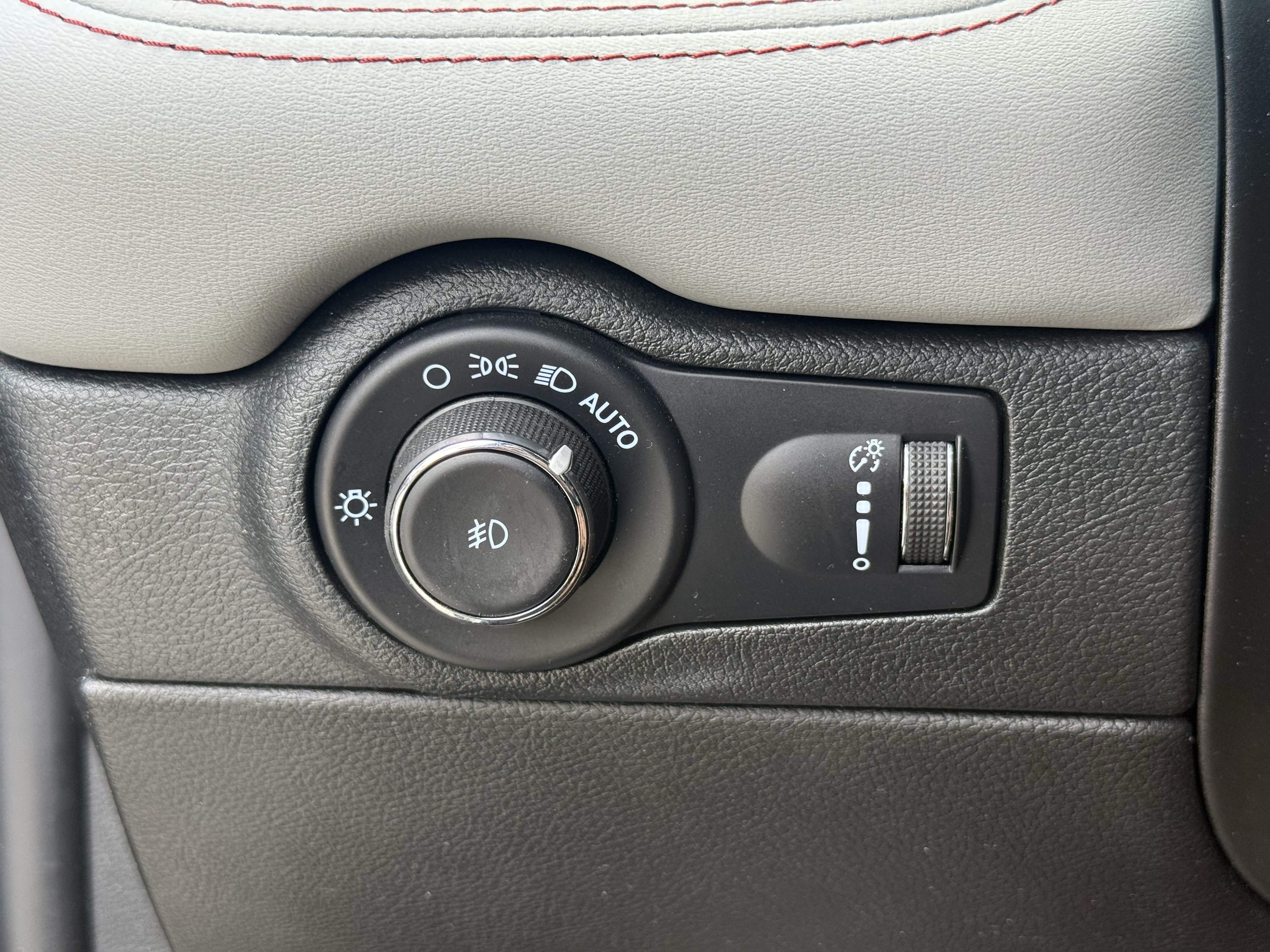 Used 2023 Dodge Durango Citadel AWD/4WD image 23