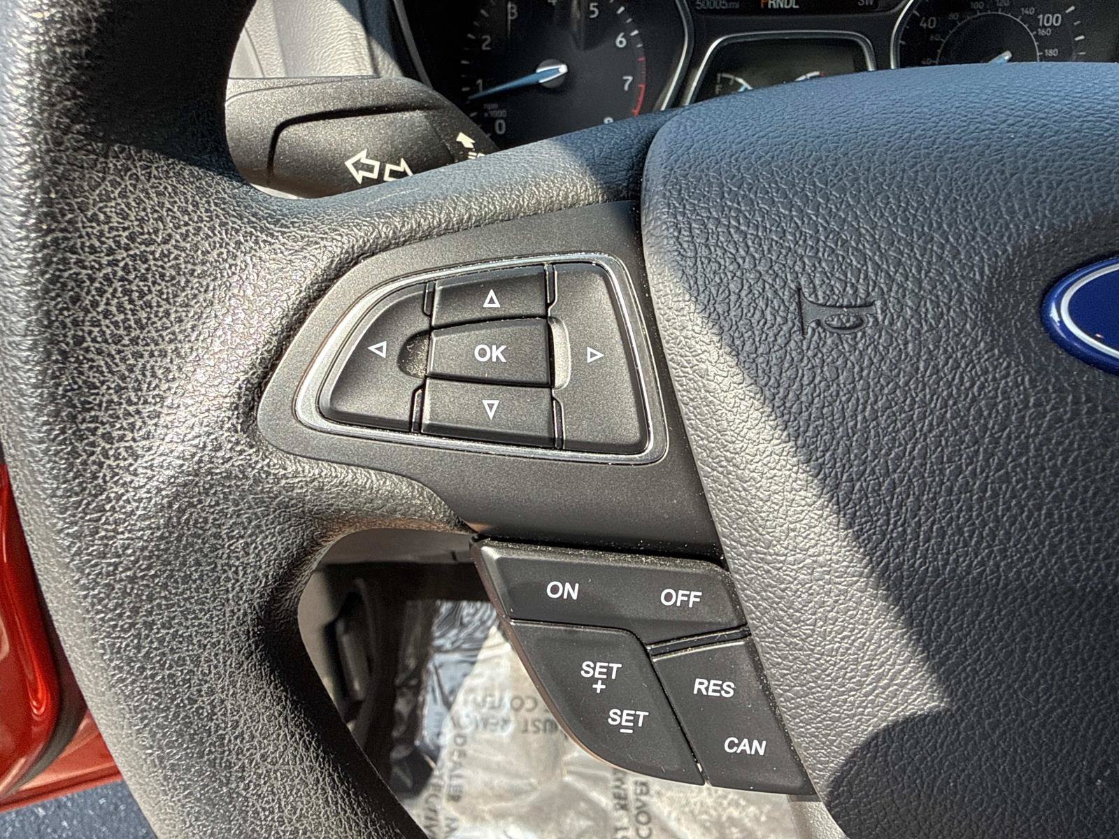 Used 2018 Ford Focus SE FWD image 31