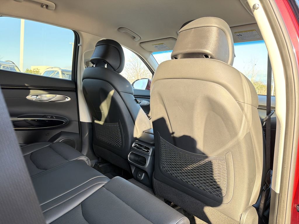 Used 2025 Genesis GV70 2.5T image 18