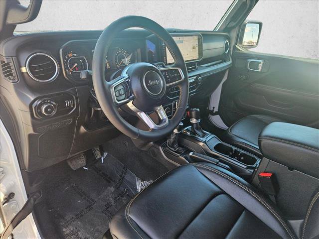 Used 2024 Jeep Wrangler Unlimited Sahara w/ Technology Group AWD/4WD image 10