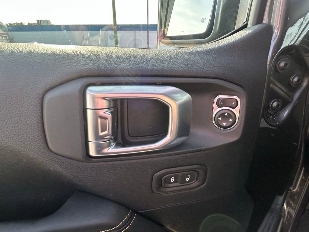New 2026 Jeep Wrangler Unlimited Sahara AWD/4WD image 15