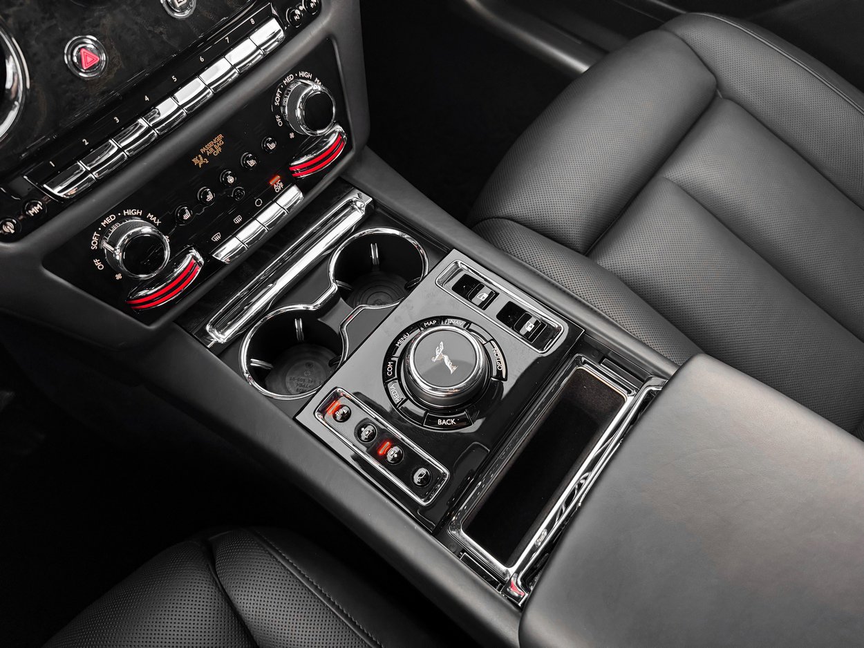 Certified 2022 Rolls-Royce Ghost image 23