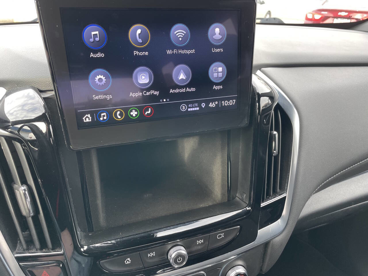 Used 2022 Chevrolet Traverse LT image 26