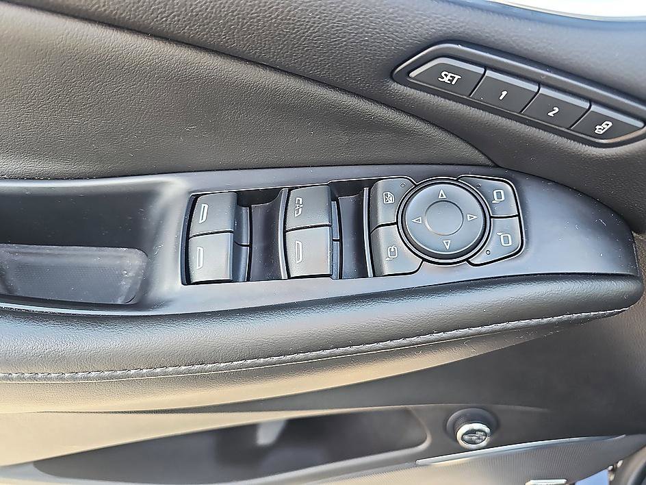 Used 2021 Buick Enclave Avenir w/ Avenir Technology Package image 13