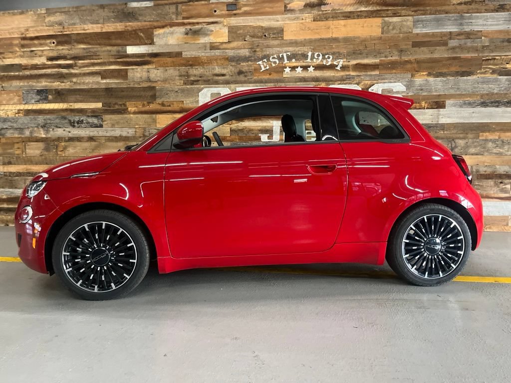 Used 2024 FIAT 500 e (RED) FWD image 18