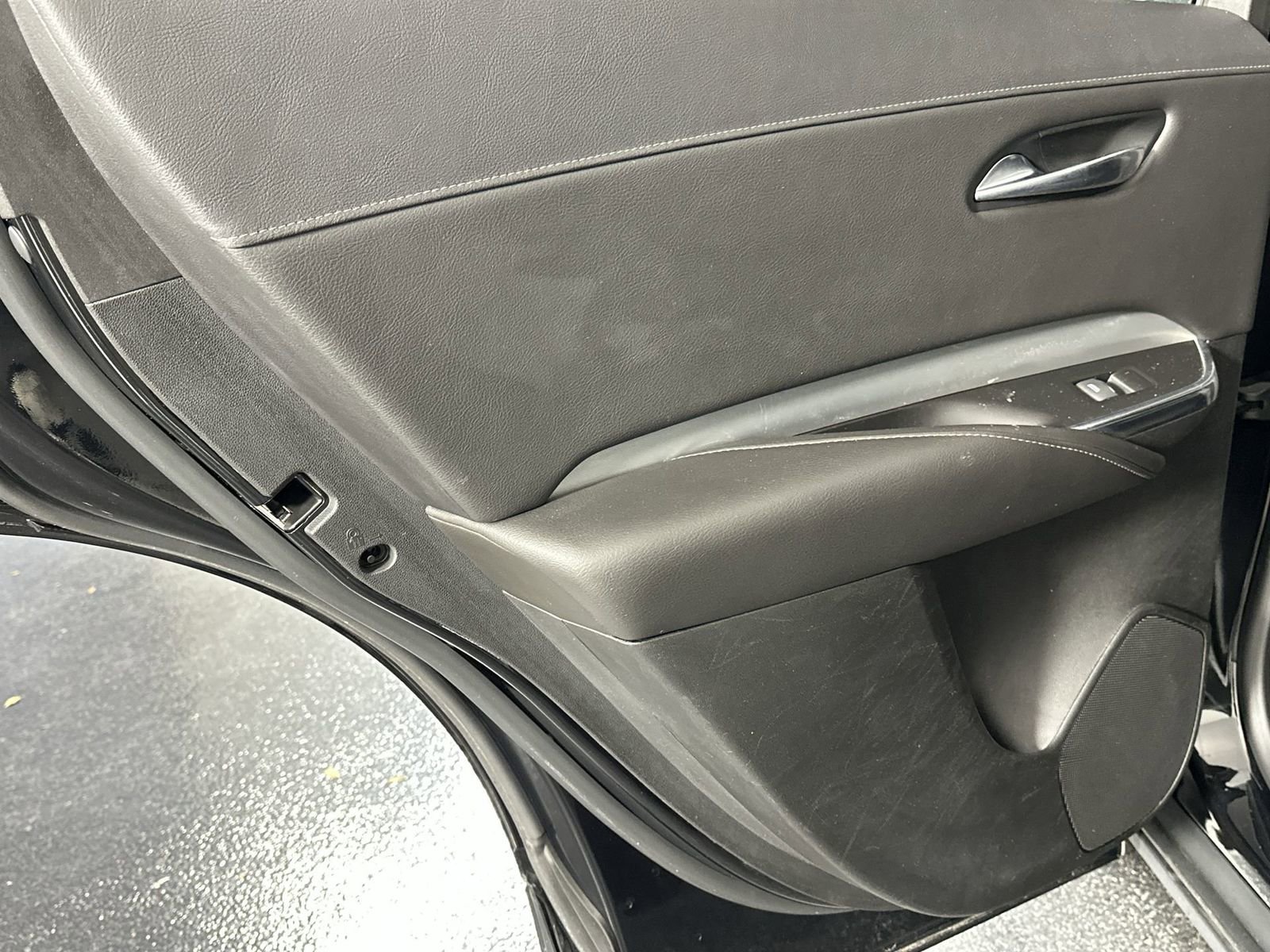 Used 2019 Cadillac XT4 Premium Luxury image 34