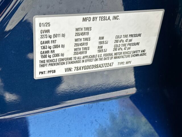 Used 2025 Tesla Model Y Long Range RWD image 35